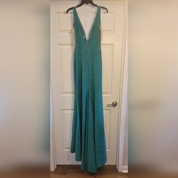 NEW Jovani Prom or Pageant Gown in Jade- - Picture 4 of 6